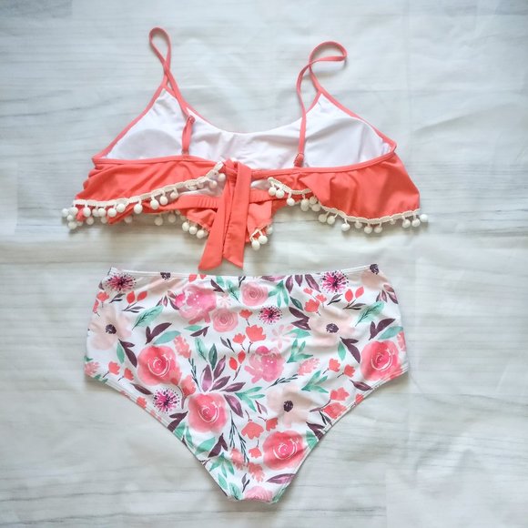 ๐โจ Pom Pom Floral Bikini - Picture 2 of 7